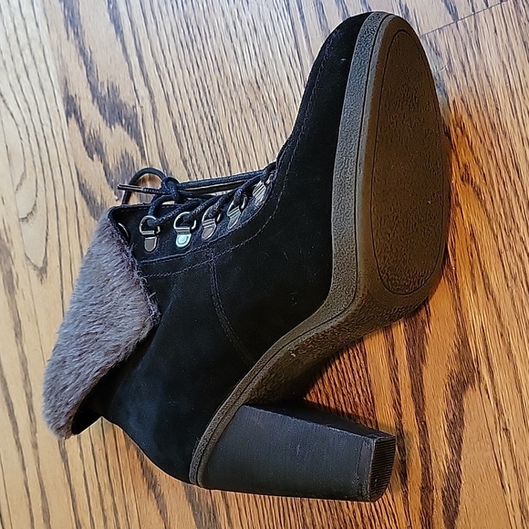 Fur Boots - Picture 3 of 4